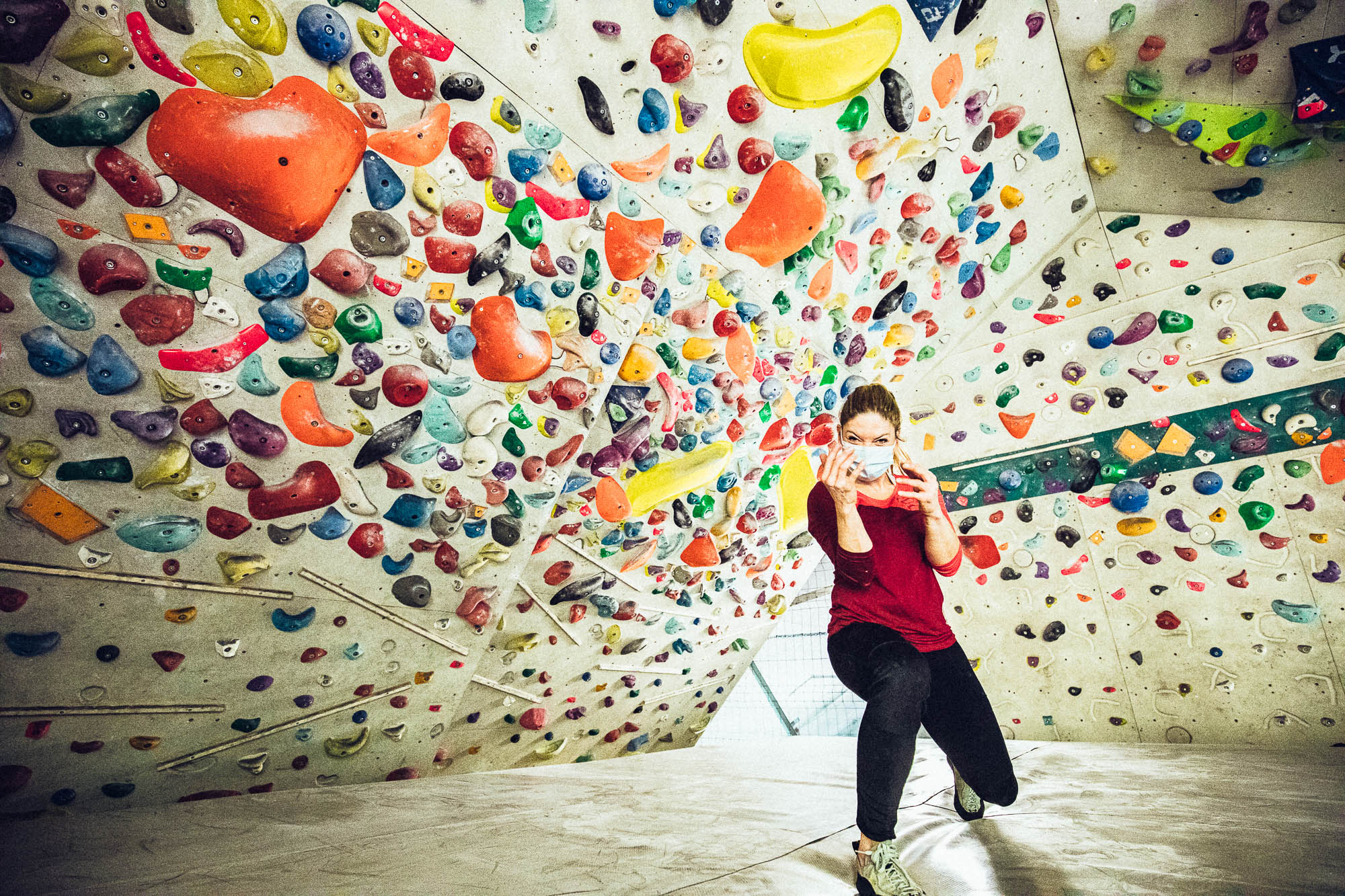 Export x3 5D4 0994 Bouldering Sarah & Vanessa Gaswerk 2020